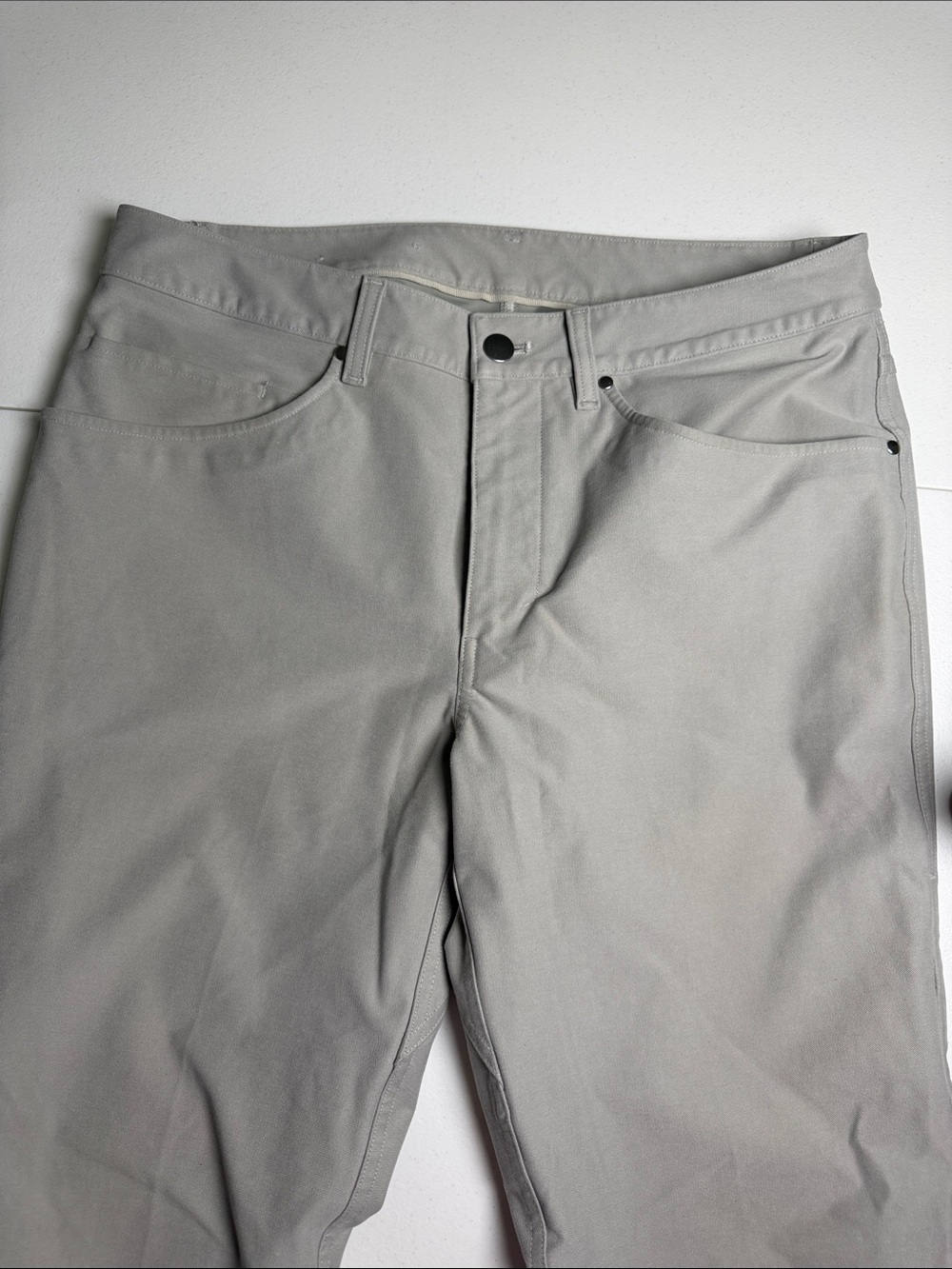 Lululemon Men's Straight Fit Pants in Light Gray 32
